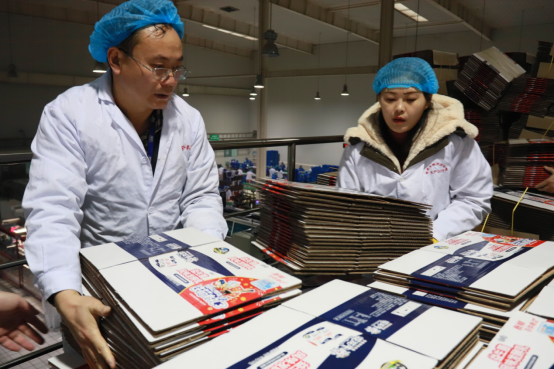 党员带头赴一线  助力春节保生产—好博在线_好博在线（中国）别样“生产突击队”助力车间生产