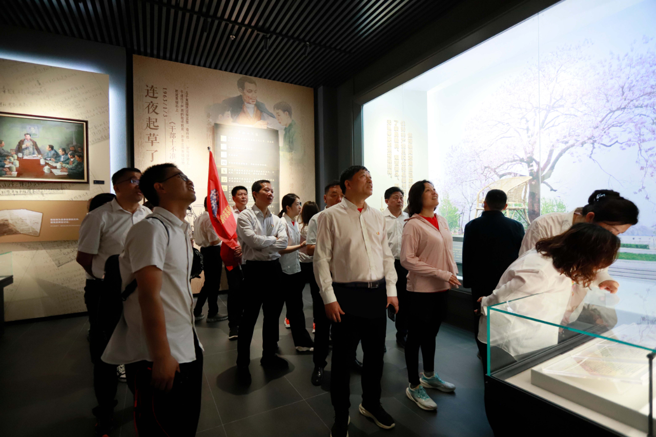 砥砺初心使命，汲取奋进力量丨好博在线_好博在线（中国）乳业集团党委组织开展学习“焦裕禄精神”主题党日活动