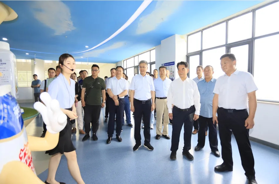 好博在线_好博在线(中国)丨中国人民大学河南校友会莅临好博在线_好博在线(中国)参观座谈 好博在线_好博在线(中国)丨中国人民大学河南校友会莅临好博在线_好博在线(中国)参观座谈