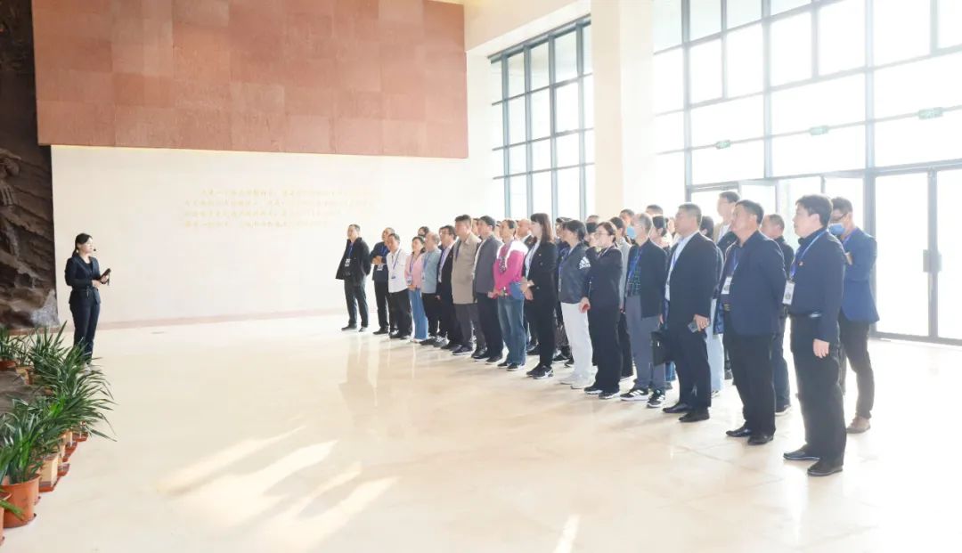 传承红色基因·践行初心使命 | 好博在线_好博在线(中国)乳业集团党务干部赴河南大别山干部学院开展综合素质提升教育培训 传承红色基因·践行初心使命 | 好博在线_好博在线(中国)乳业集团党务干部赴河南大别山干部学院开展综合素质提升教育培训