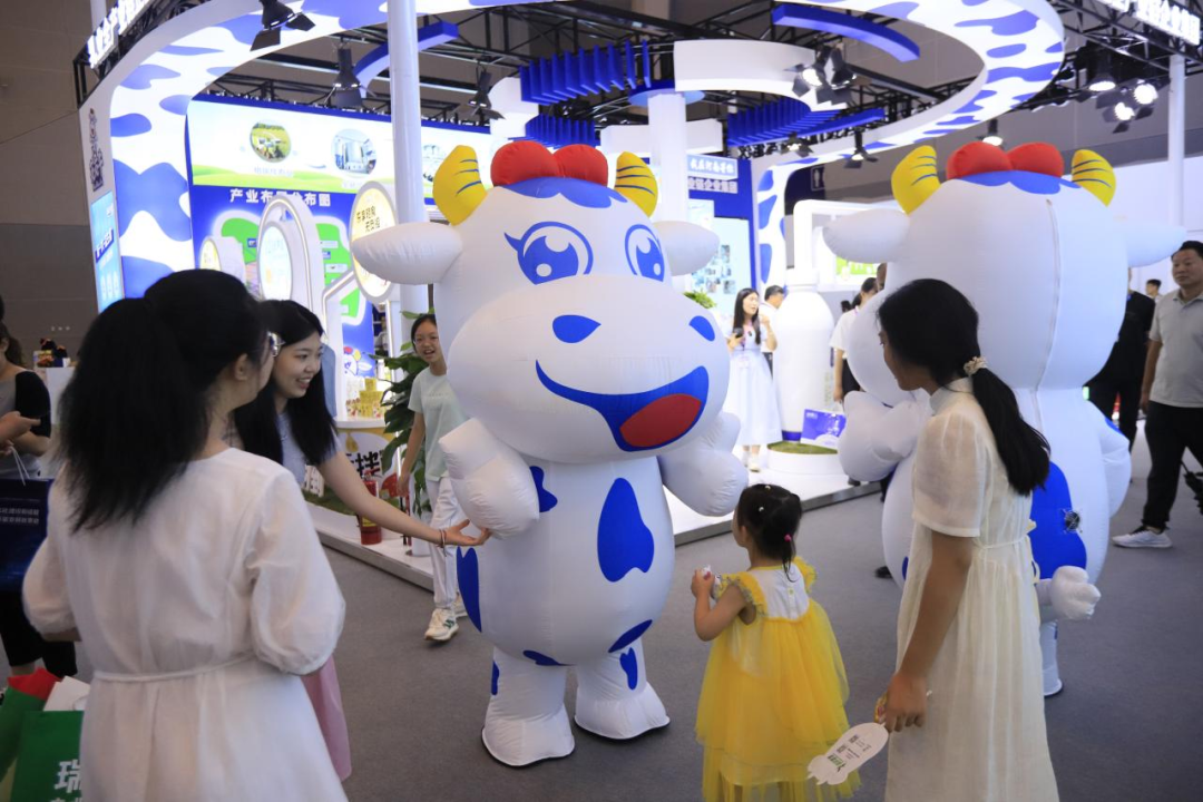 启航新征程 点亮新赛道丨好博在线_好博在线(中国)乳业集团参加第十四届中国奶业大会暨D20峰会,荣获“中国乳制品生产企业现代化等级5A级”评定殊荣 启航新征程 点亮新赛道丨好博在线_好博在线(中国)乳业集团参加第十四届中国奶业大会暨D20峰会,荣获“中国乳制品生产企业现代化等级5A级”评定殊荣