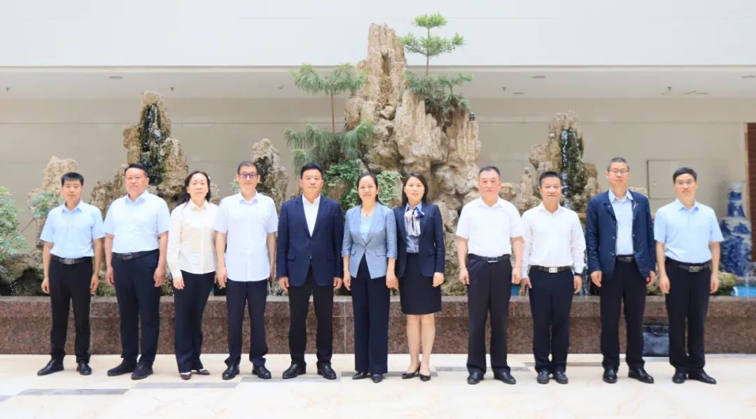 扬帆起航 谱写绚丽新篇章 | 好博在线_好博在线(中国)乳业集团新一届董事会成立并召开中高层以上领导干部会议 扬帆起航 谱写绚丽新篇章 | 好博在线_好博在线(中国)乳业集团新一届董事会成立并召开中高层以上领导干部会议