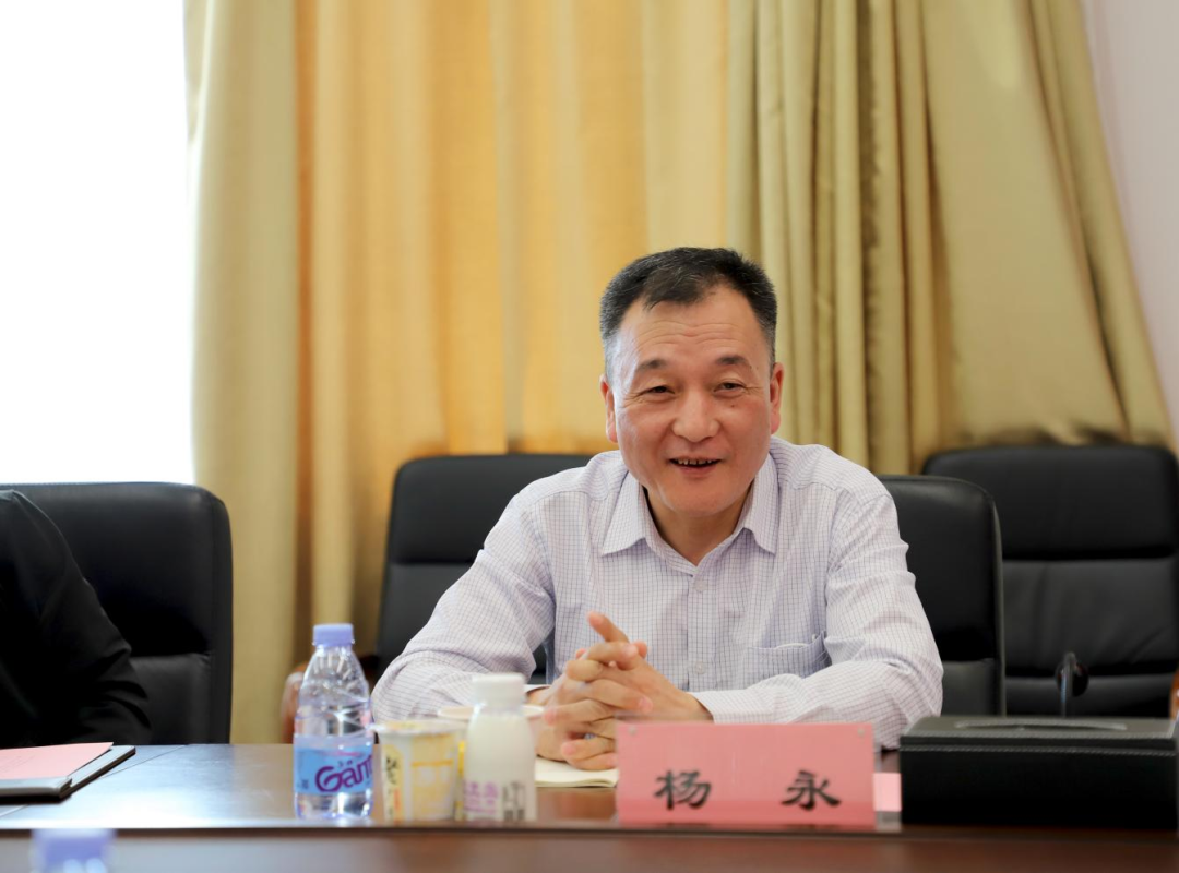 交流促提升 互动谋发展|好博在线_好博在线(中国)乳业集团总裁杨永带队分别赴广东燕塘乳业及越秀风行乳业参观交流 交流促提升 互动谋发展|好博在线_好博在线(中国)乳业集团总裁杨永带队分别赴广东燕塘乳业及越秀风行乳业参观交流