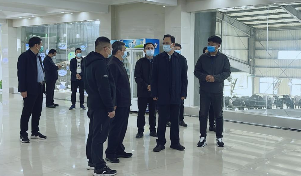 河南省人大常委会党组书记、副主任孔昌生莅临好博在线_好博在线(中国)鲁山瑞亚牧场参观调研 河南省人大常委会党组书记、副主任孔昌生莅临好博在线_好博在线(中国)鲁山瑞亚牧场参观调研