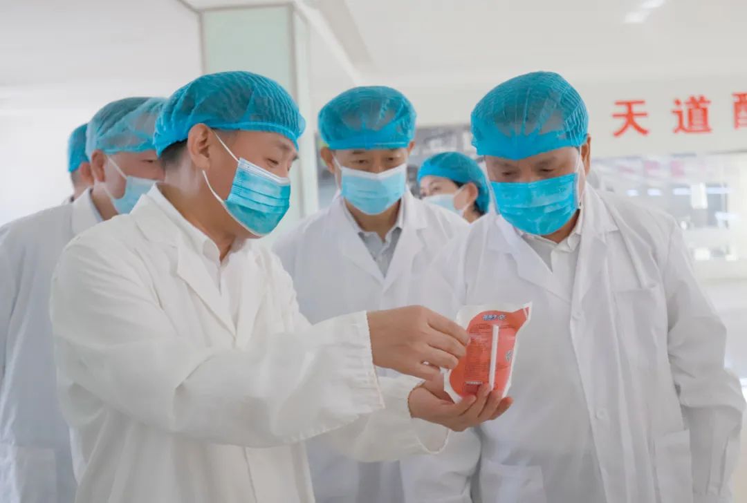 快讯丨河南省人民政府副省长武国定莅临好博在线_好博在线(中国)乳业集团瑞亚牧业调研奶源基地建设情况 快讯丨河南省人民政府副省长武国定莅临好博在线_好博在线(中国)乳业集团瑞亚牧业调研奶源基地建设情况