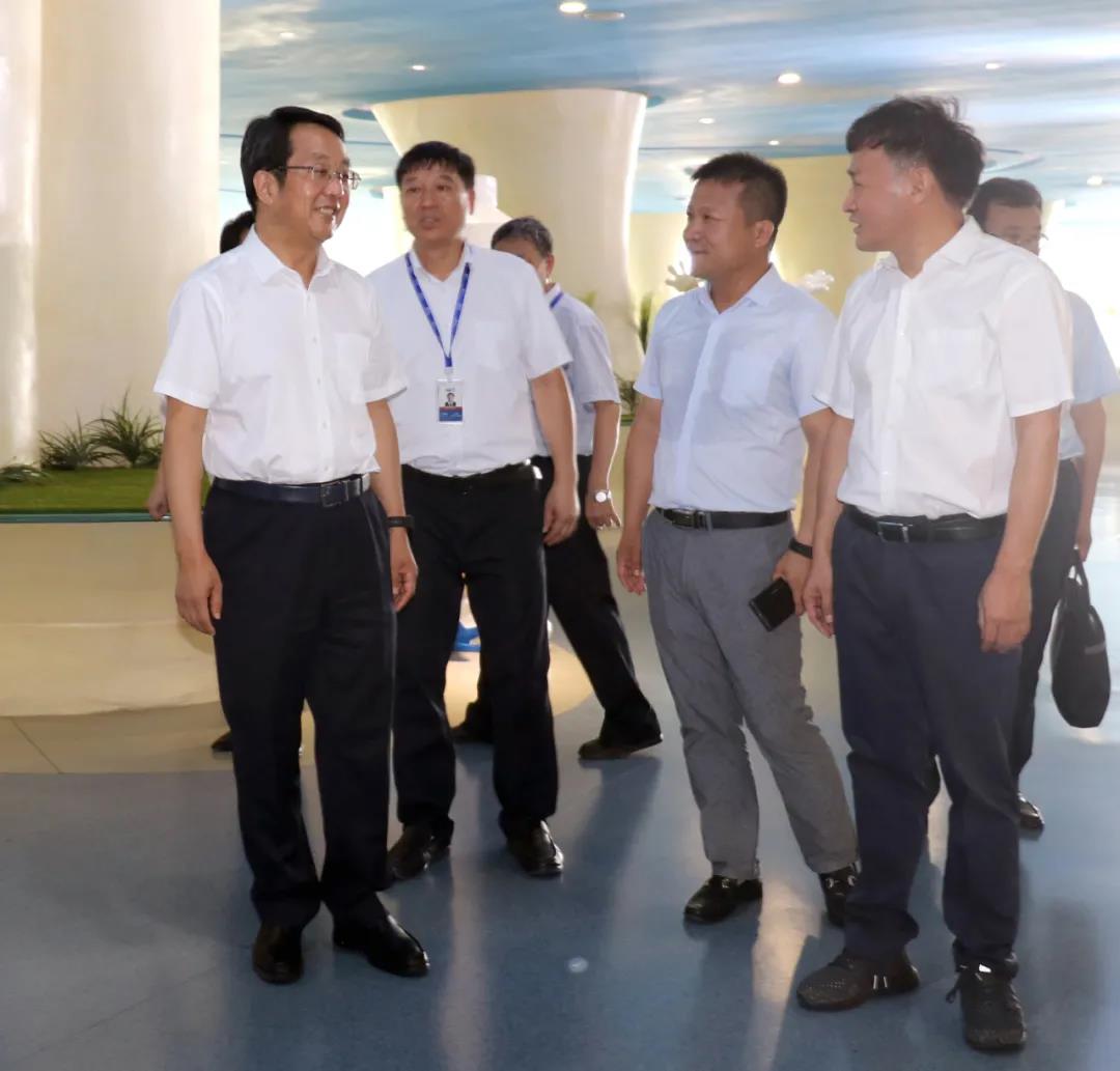 河南省高级人民法院院长胡道才一行莅临好博在线_好博在线（中国）乳业集团开展“万人助万企”活动 助力企业发展