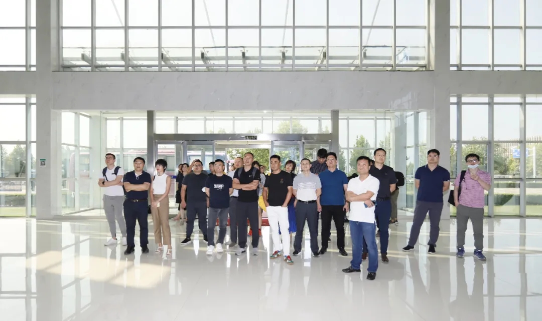 快讯 | 长江商学院智能制造学会走进好博在线_好博在线（中国）乳业集团