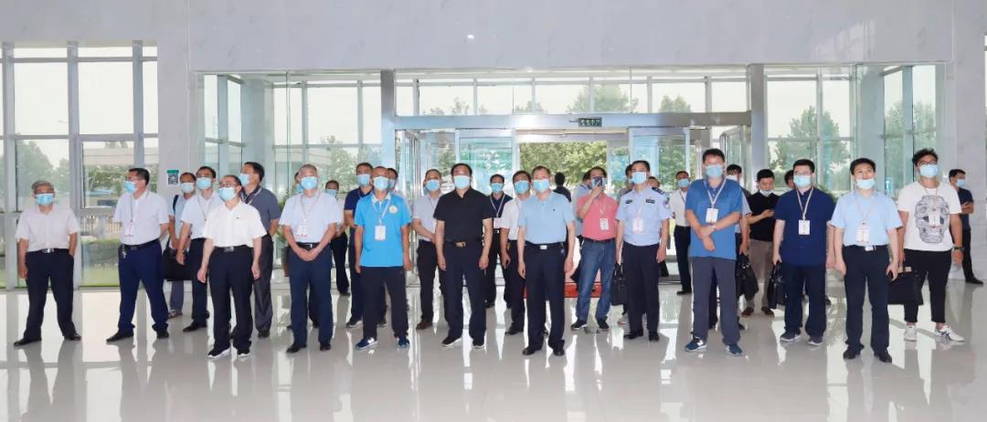郑州市安全生产双重预防体系建设现场观摩会在好博在线_好博在线（中国）乳业集团郑州分公司召开
