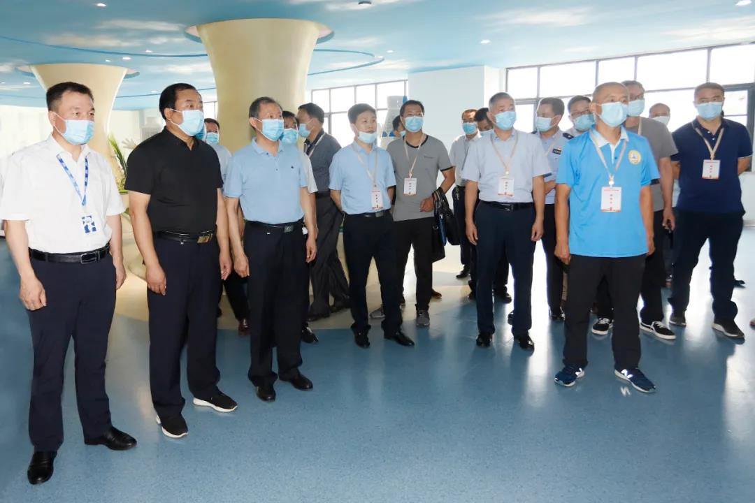 郑州市安全生产双重预防体系建设现场观摩会在好博在线_好博在线（中国）乳业集团郑州分公司召开