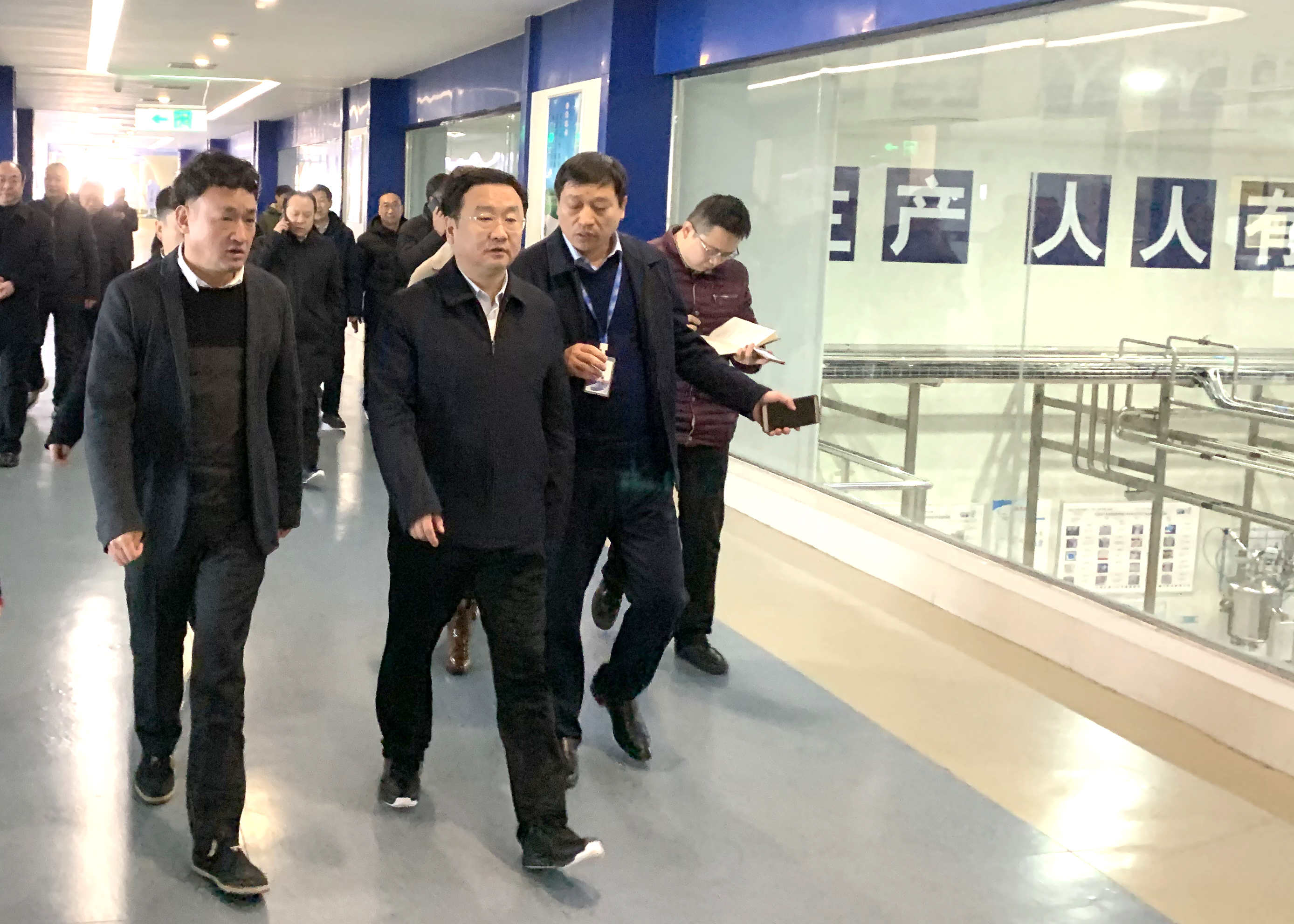 郑州市委副书记、市长王新伟莅临好博在线_好博在线（中国）乳业集团调研