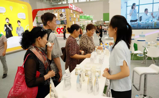 致敬祖国70华诞 |好博在线_好博在线（中国）亮相第十届中国奶业大会