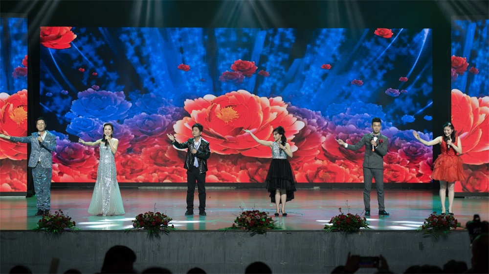 “不忘初心、聚力前行” 好博在线_好博在线(中国)集团2018迎新春联欢会隆重举行 “不忘初心、聚力前行” 好博在线_好博在线(中国)集团2018迎新春联欢会隆重举行