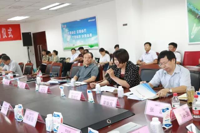 河南省食品安全座谈会暨百场食安讲座进校园启动仪式在好博在线_好博在线(中国)举行 河南省食品安全座谈会暨百场食安讲座进校园启动仪式在好博在线_好博在线(中国)举行