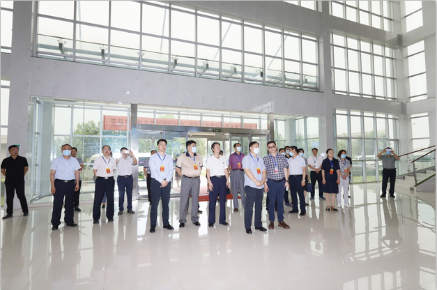 快讯|郑州市人大代表莅临河南好博在线_好博在线(中国)乳业集团参观调研 快讯|郑州市人大代表莅临河南好博在线_好博在线(中国)乳业集团参观调研