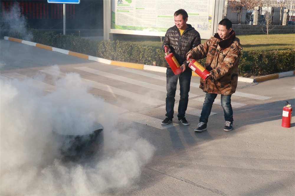 好博在线_好博在线(中国)郑州分公司冬季消防演练 好博在线_好博在线(中国)郑州分公司冬季消防演练