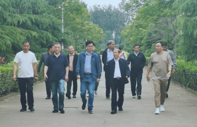 好博在线_好博在线（中国）丨河南农业大学党委副书记、校长介晓磊一行莅临好博在线_好博在线（中国）河南瑞亚参观调研